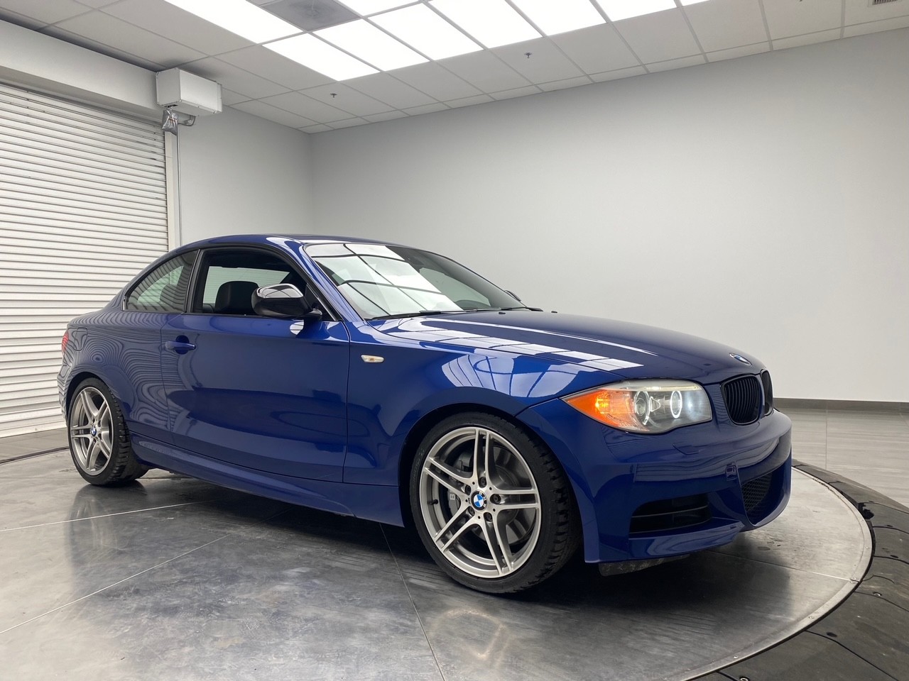 (SOLD) 2013 BMW 135i M Sport Coupe, 6spd Manual, M Performance Power Kit, M Performance Exhaust, LeMans Blue Metallic, Black Boston Full Leather, Premium Package, Executive Package, Premium Sound Package w/54,846km