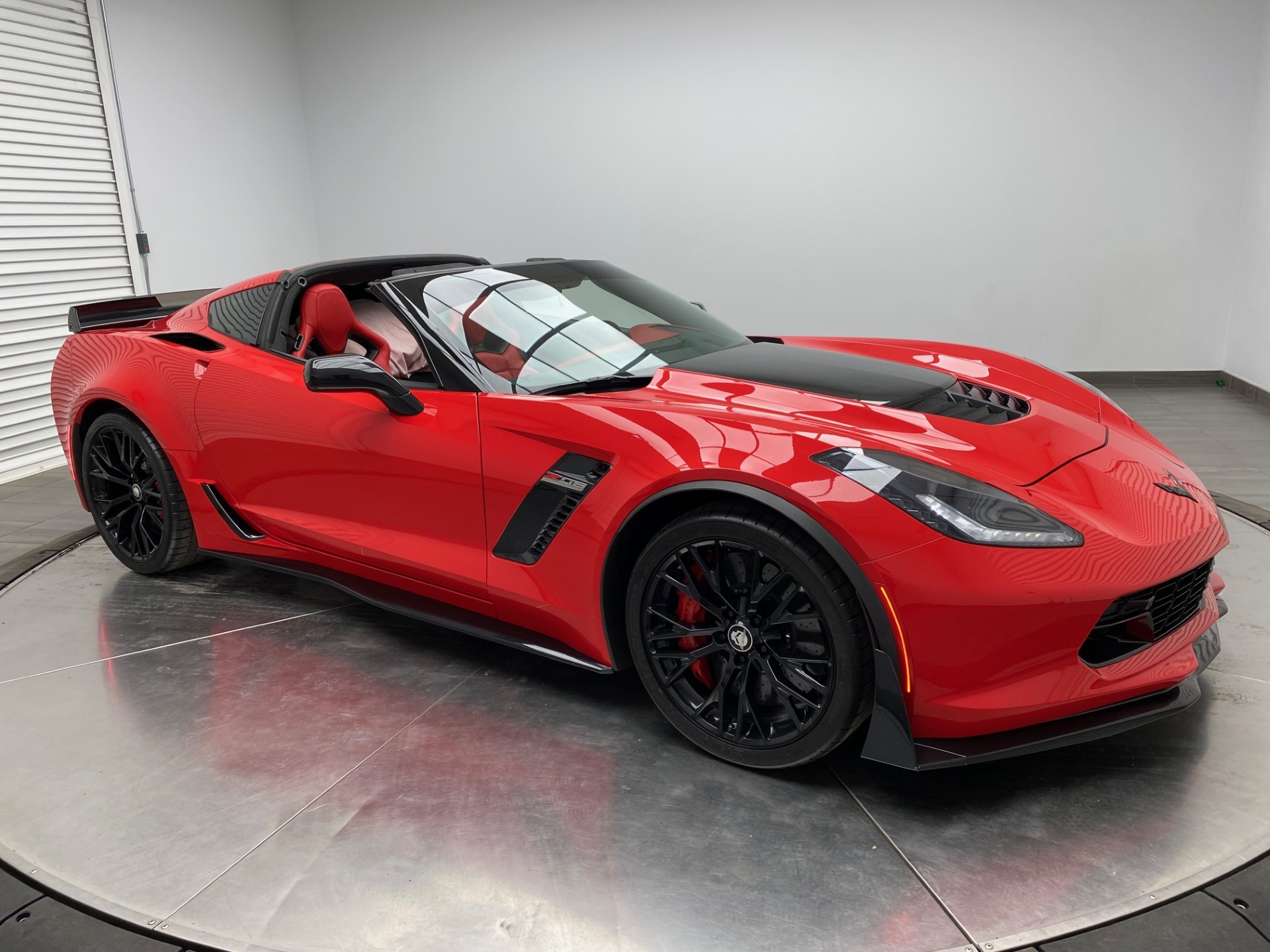 (SOLD) 2017 Corvette C7 Z06 3LZ Coupe, Z07 Package, Stage 2 Davenport Motorsports Package (760HP), 7-Speed Manual Transmission, Lingenfelter 15% Overdrive Supercharger Pulley, American Racing Long Tube Headers & X-Pipe, Akrapovic Titanium Slip-On Cat-Back Exhaust, aFe Momentum Intake, Michelin Pilot Super Sport ZP Tires, Calgary 1-Owner Car, Clean CarFax History w/10,193km